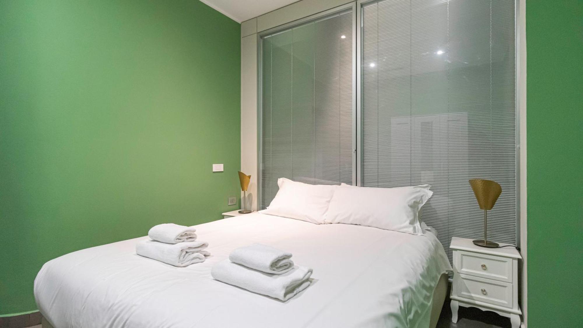 Italianway - Foro Buonaparte 68 * Milano
