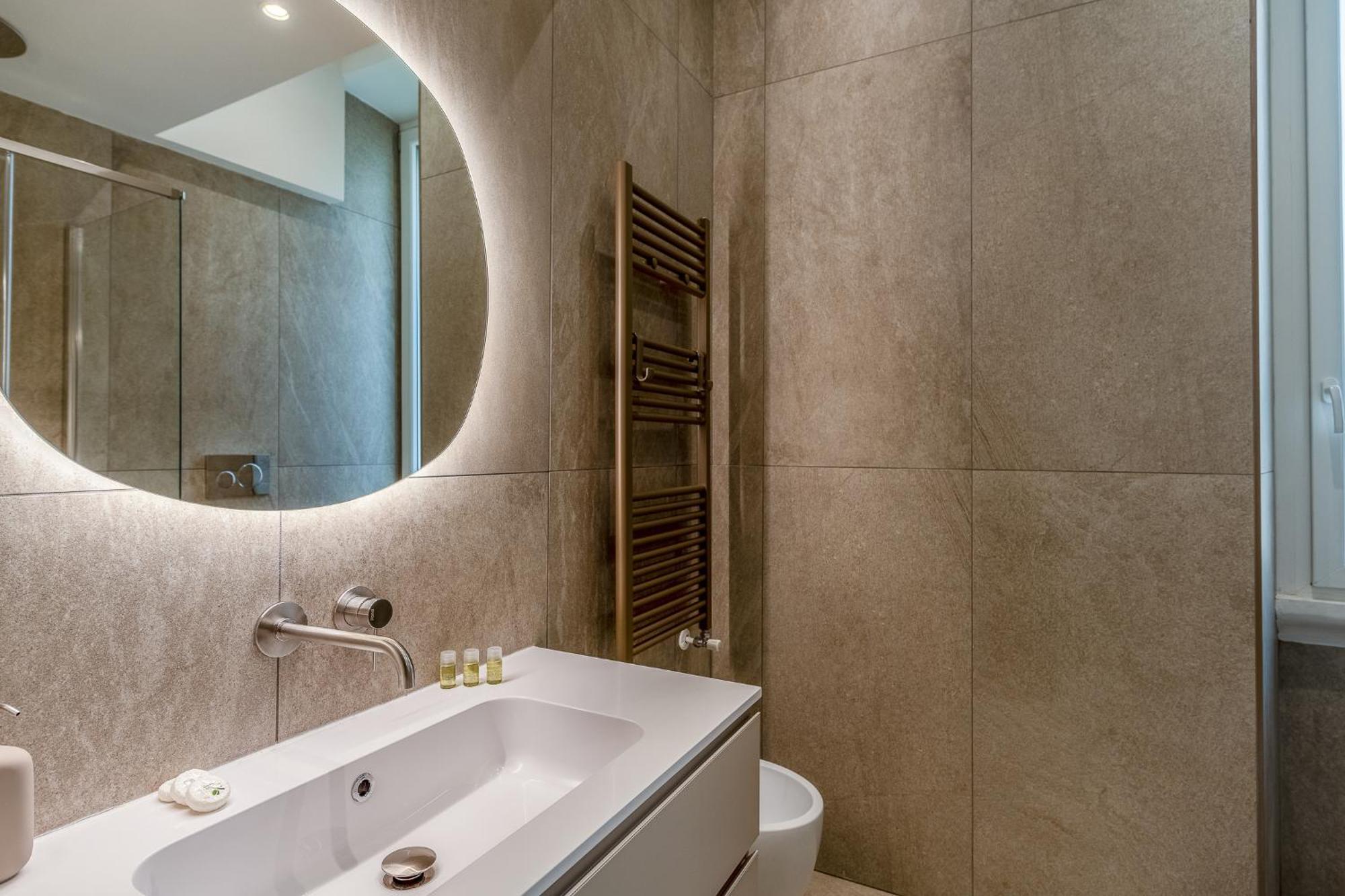 Luxury - Near Stazione Lejlighed *