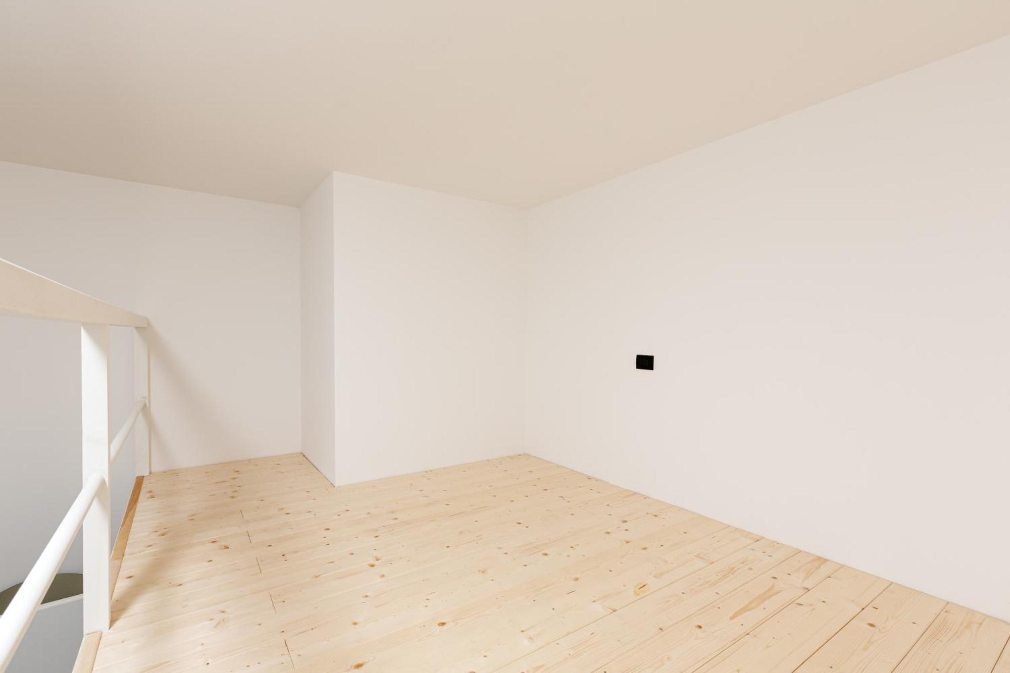 Cozy Corner With Balcony And Private Garage! Appartement