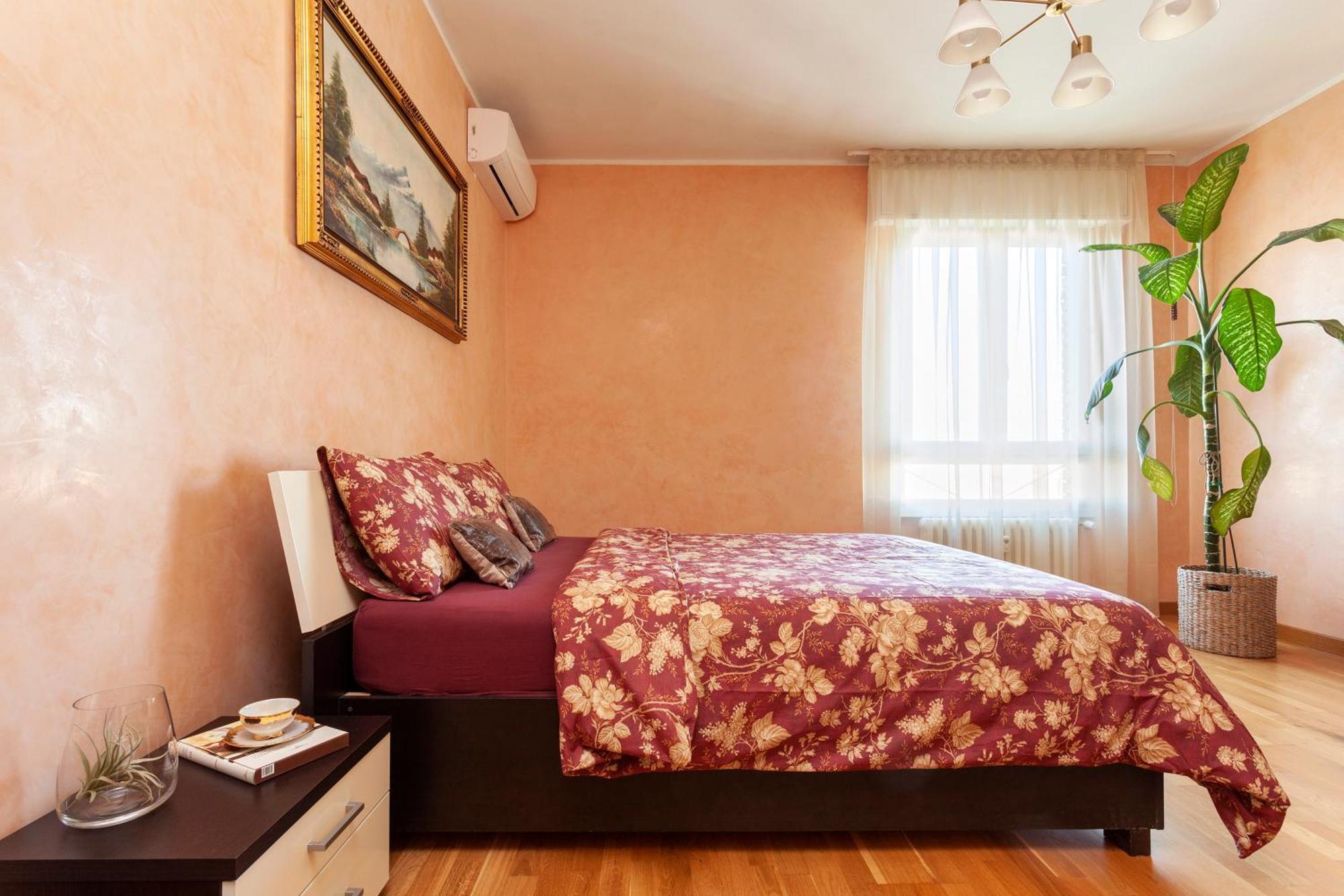 Two Spacious Bedrooms 1 Minute To Metro Stop Milan