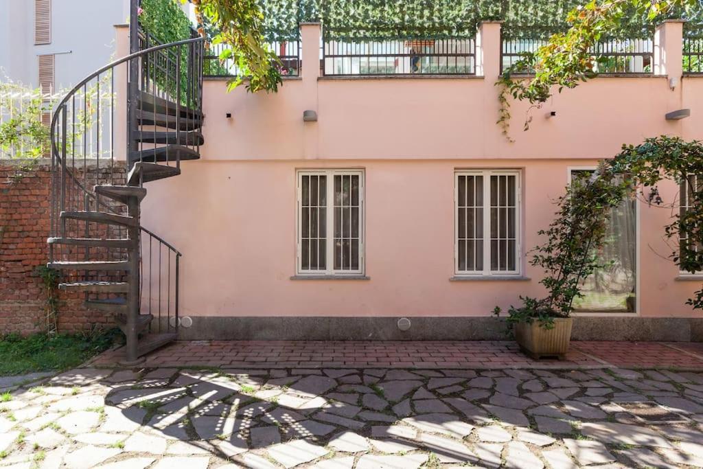 Lejlighed Elegant Triplex Townhouse With Luxe Terrace Milano
