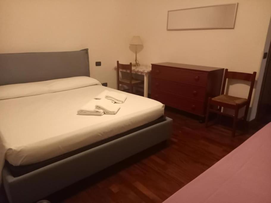 Comfortable Typical Old Style Apartment Mailand