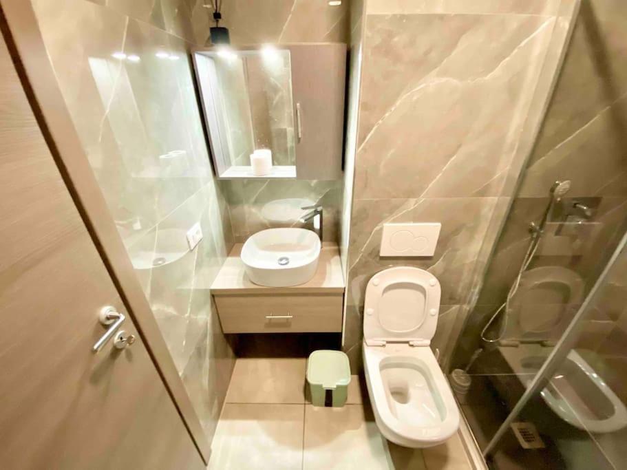 Apartment 12 Minuti Dal Duomometro+10 Posti Letto *