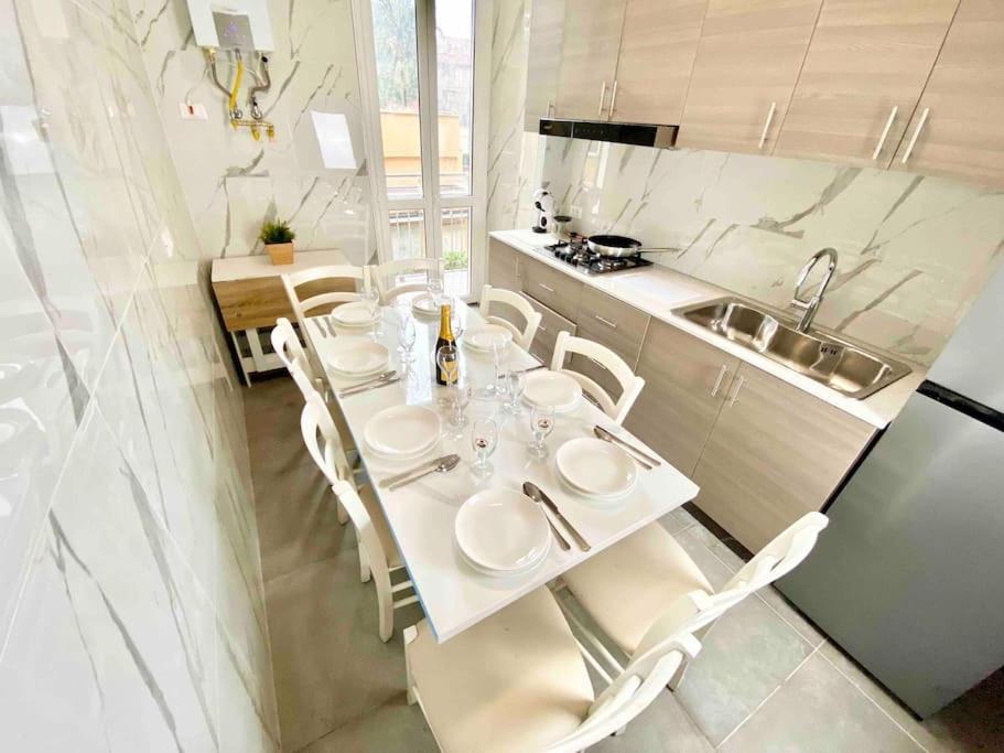 Apartment 12 Minuti Dal Duomometro+10 Posti Letto *