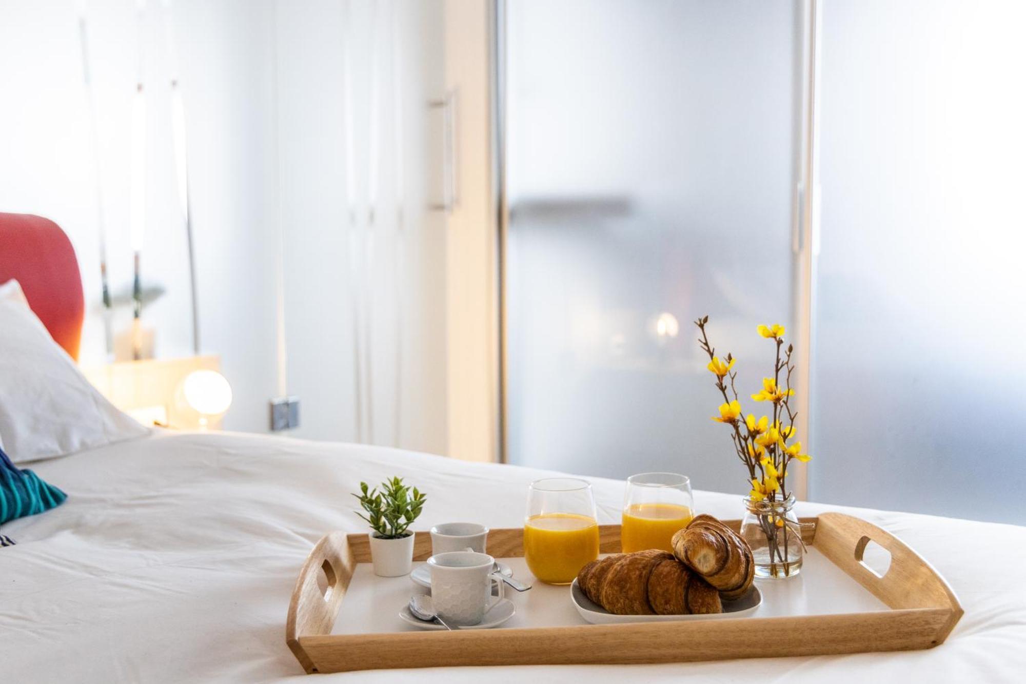 Appartement Bocconi's Nest - Close To Duomo With Terrace Milaan