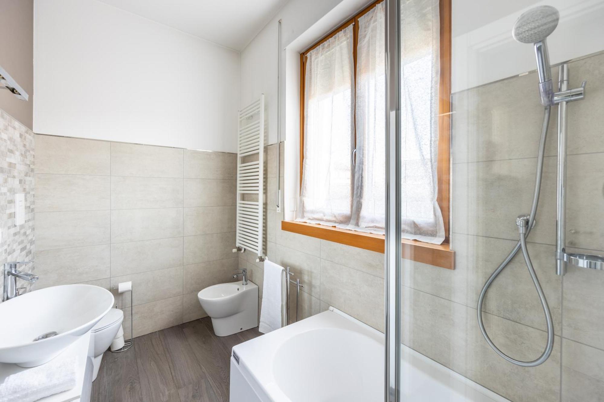 Bocconi's Nest - Close To Duomo With Terrace Milaan