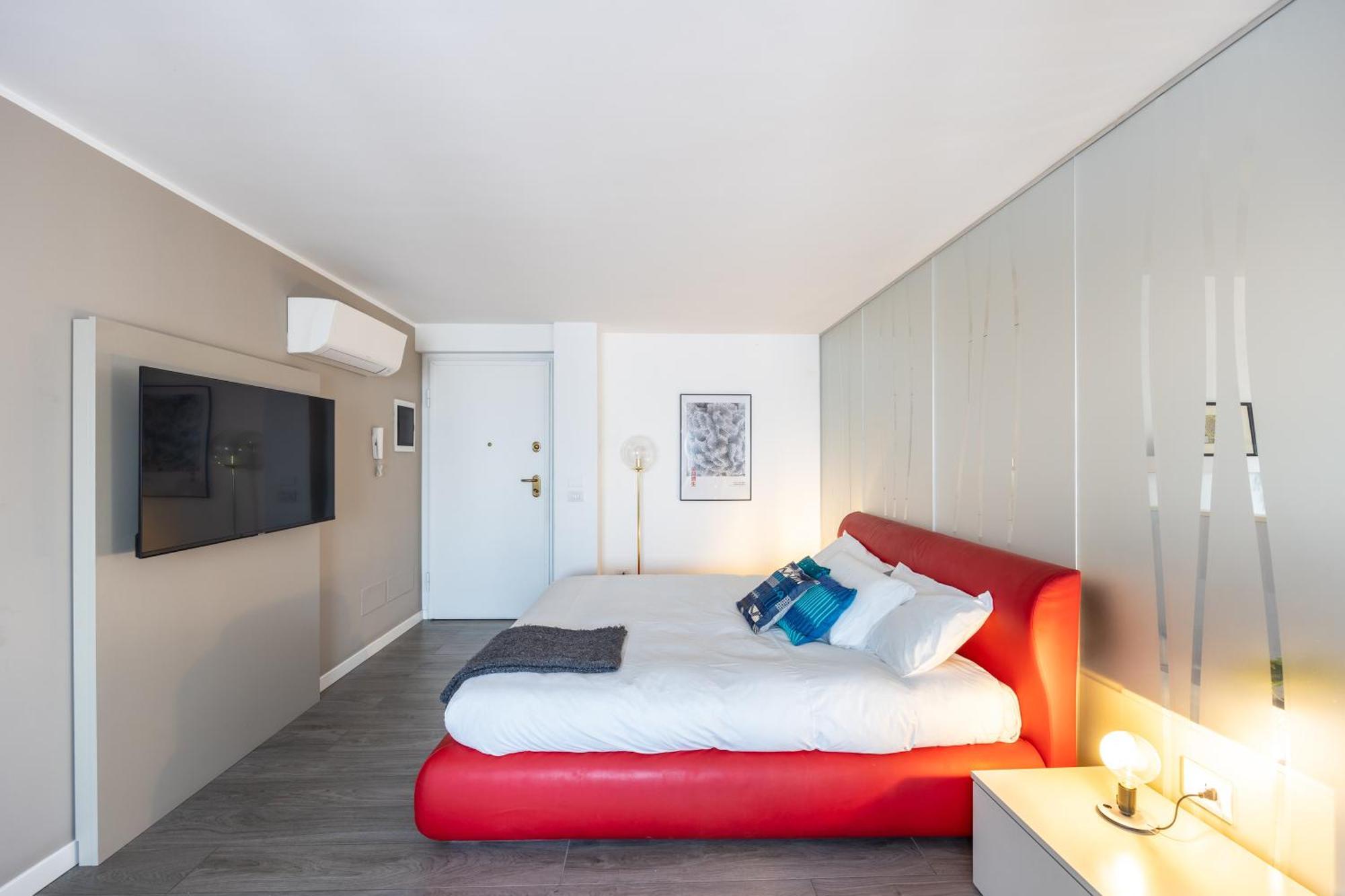 Bocconi's Nest - Close To Duomo With Terrace Appartement