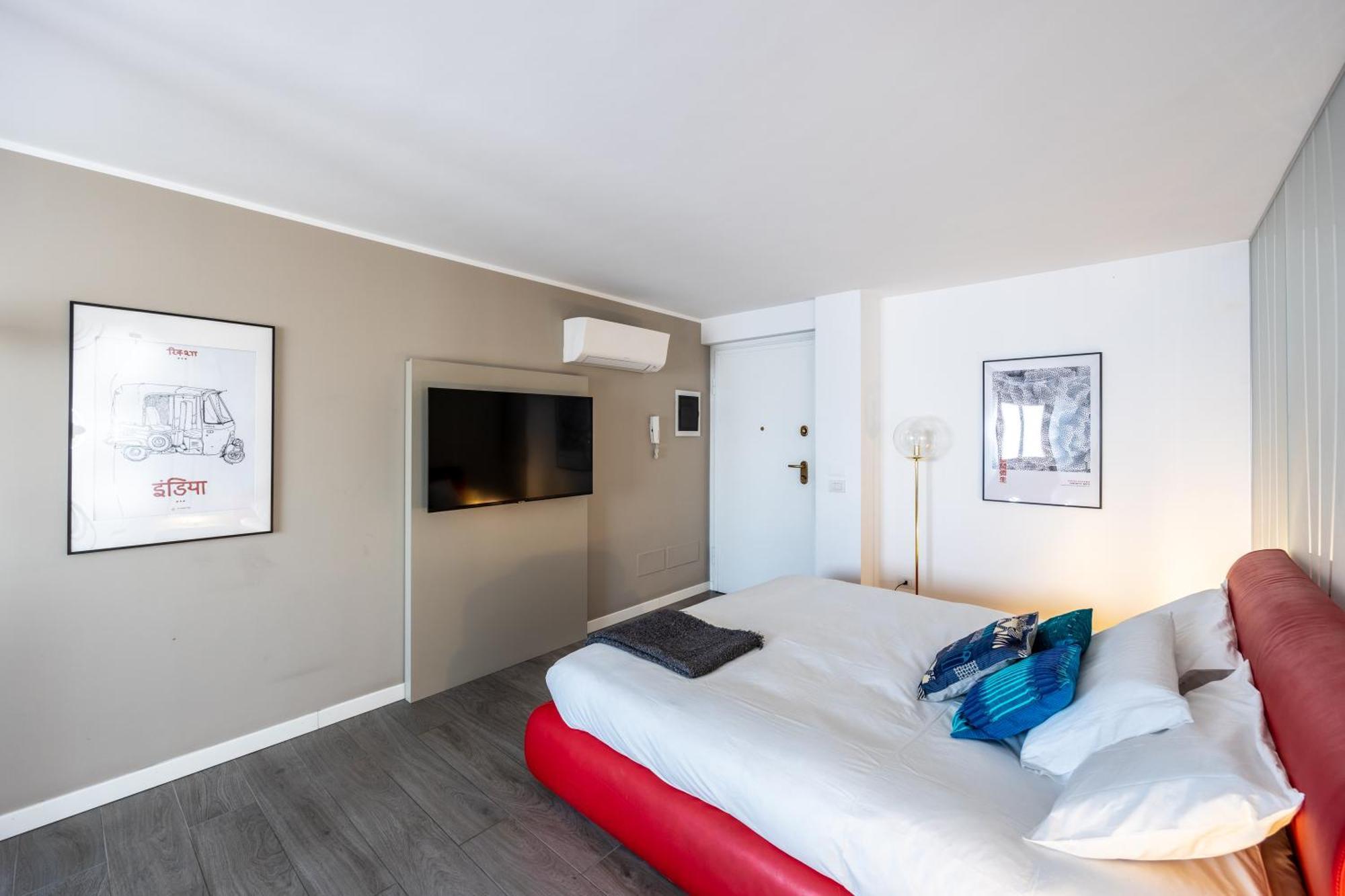 Bocconi's Nest - Close To Duomo With Terrace * Milaan