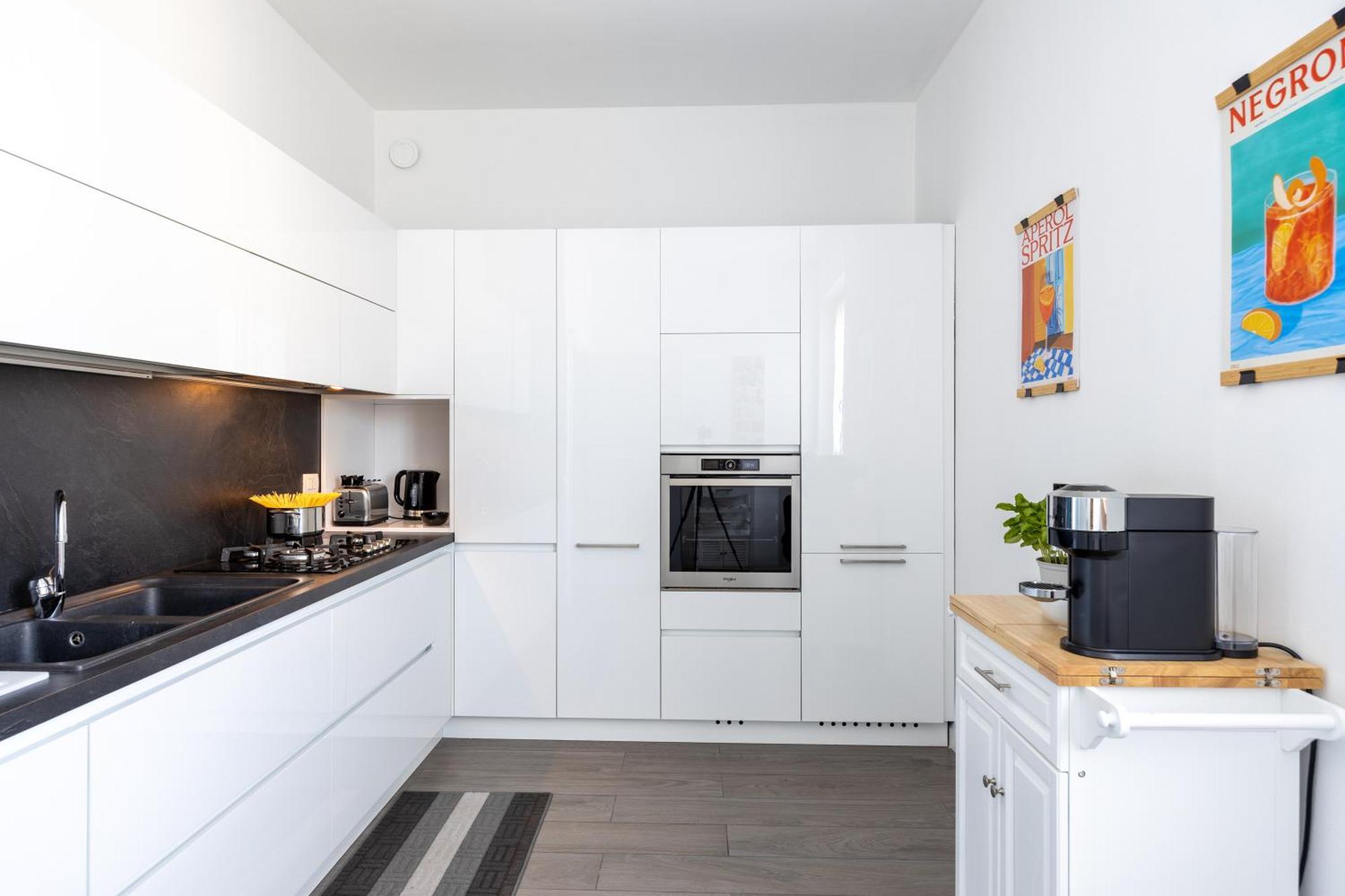 Bocconi's Nest - Close To Duomo With Terrace Appartement Milaan
