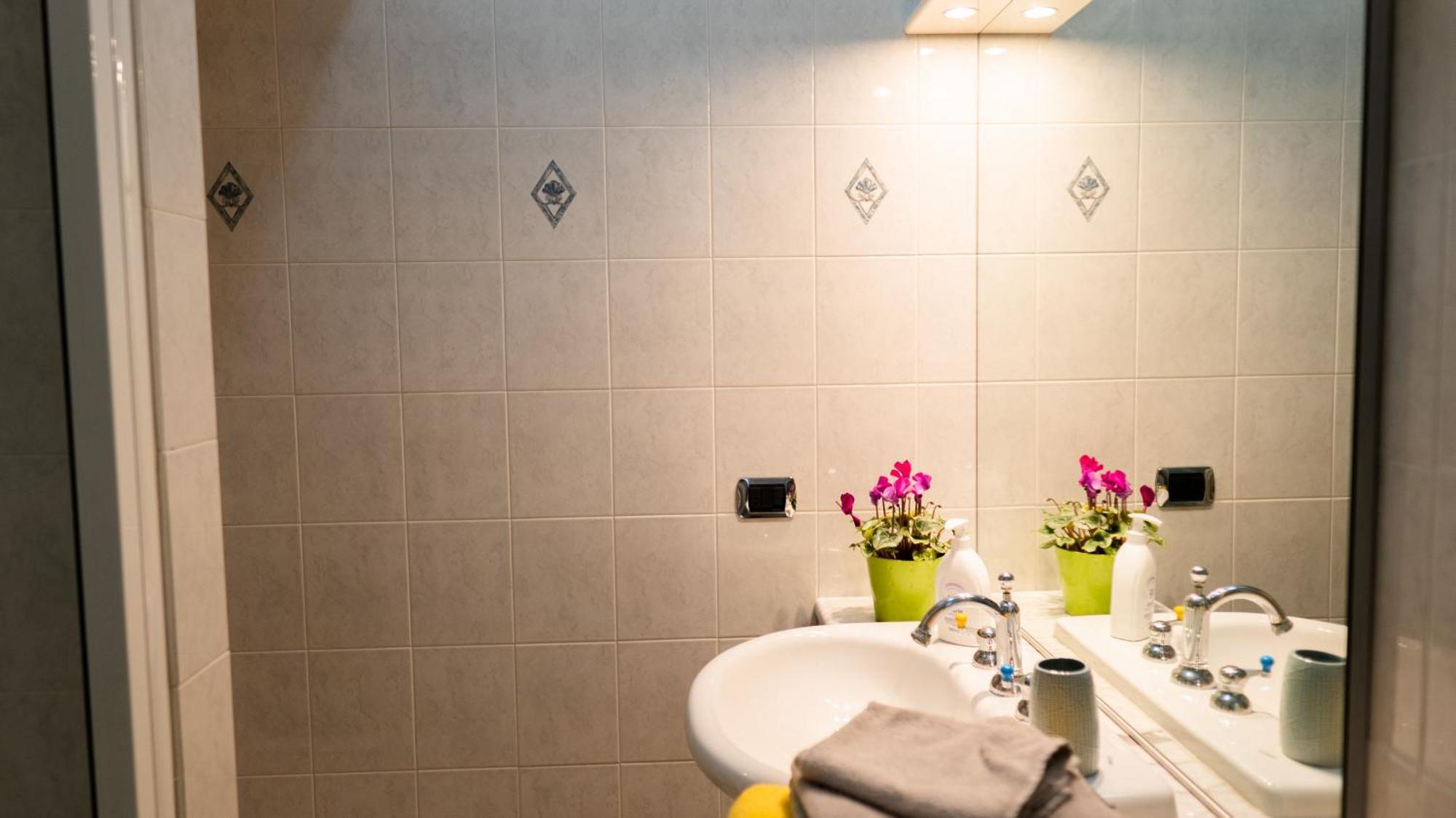 Casa Raffaella, Comodo E Tipico Bilocale Nel Centro Di Milano