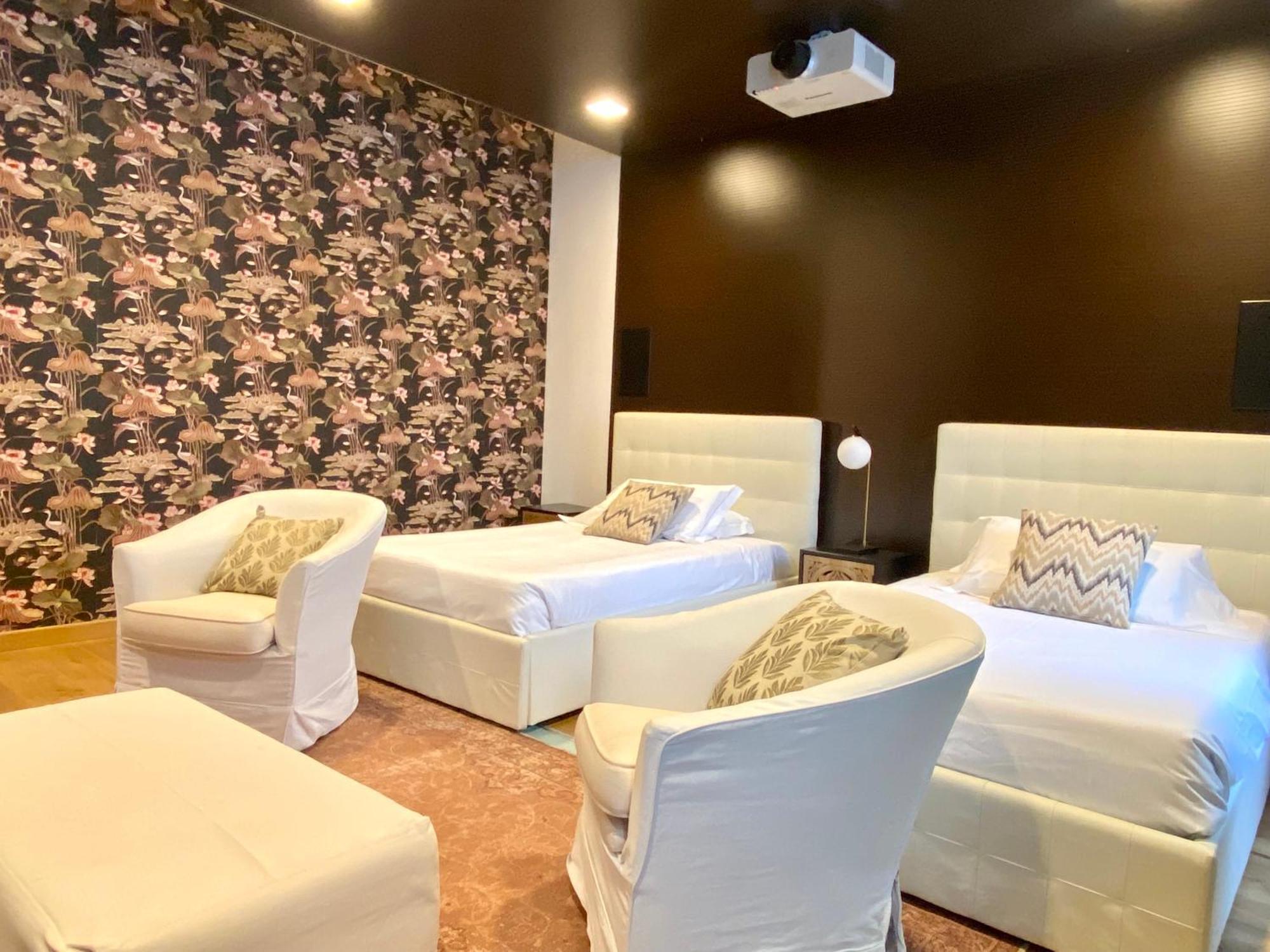 Intomilan I Design Galleria Del Corso Appartement Milaan