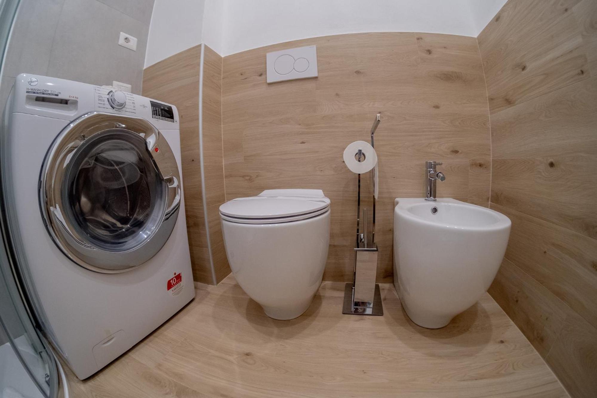 Gohost - Moderno In Stazione Apartment Milan