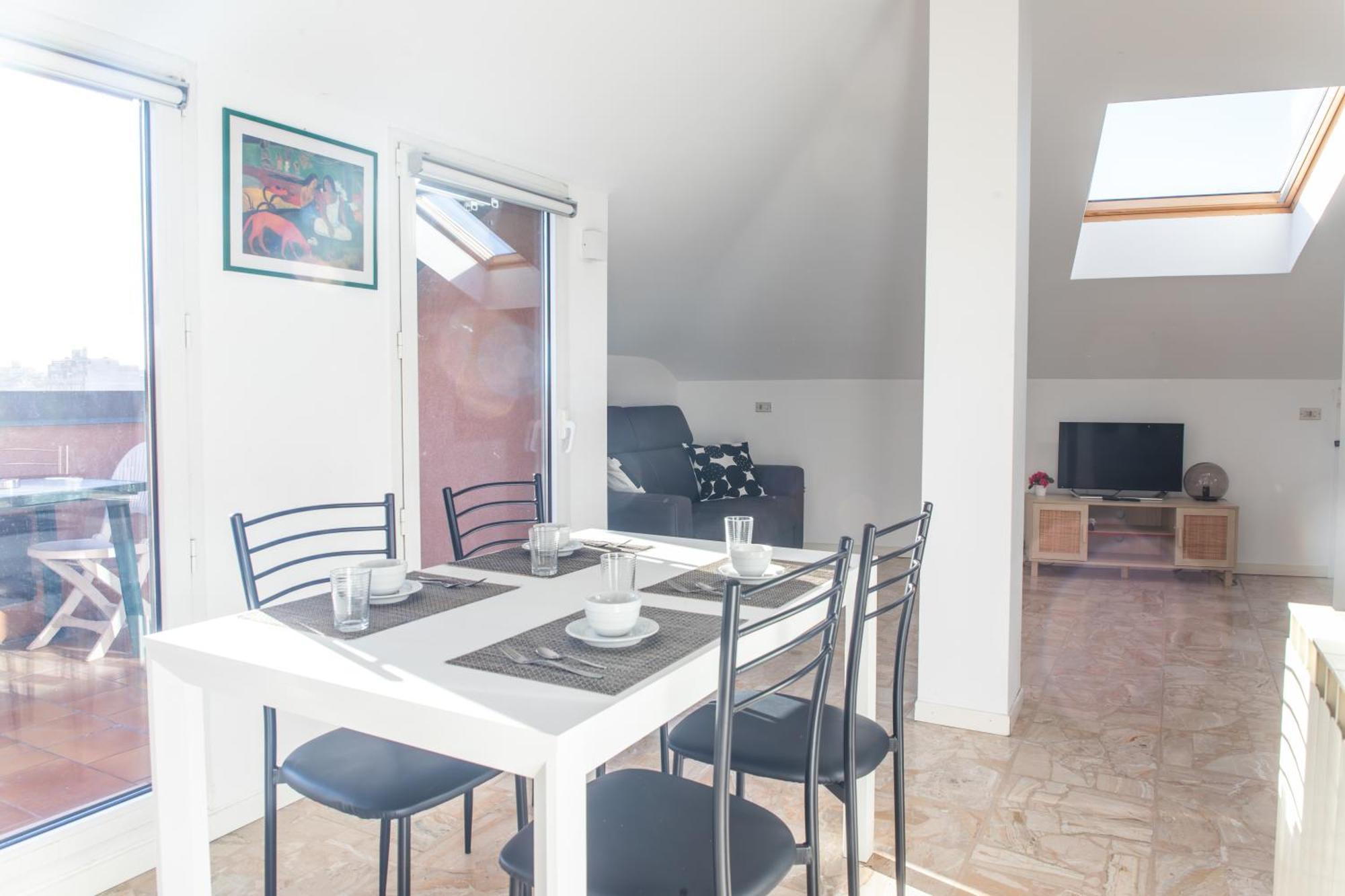 Skyview - Penthouse Few Steps From Metro Appartamento Milano