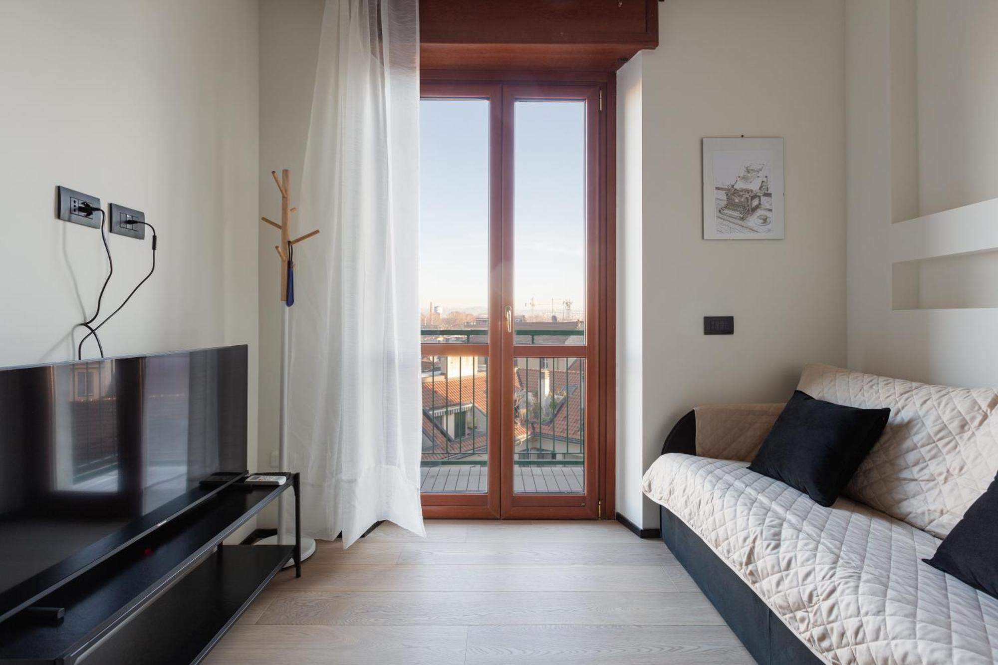 Renovated Apts * Milano