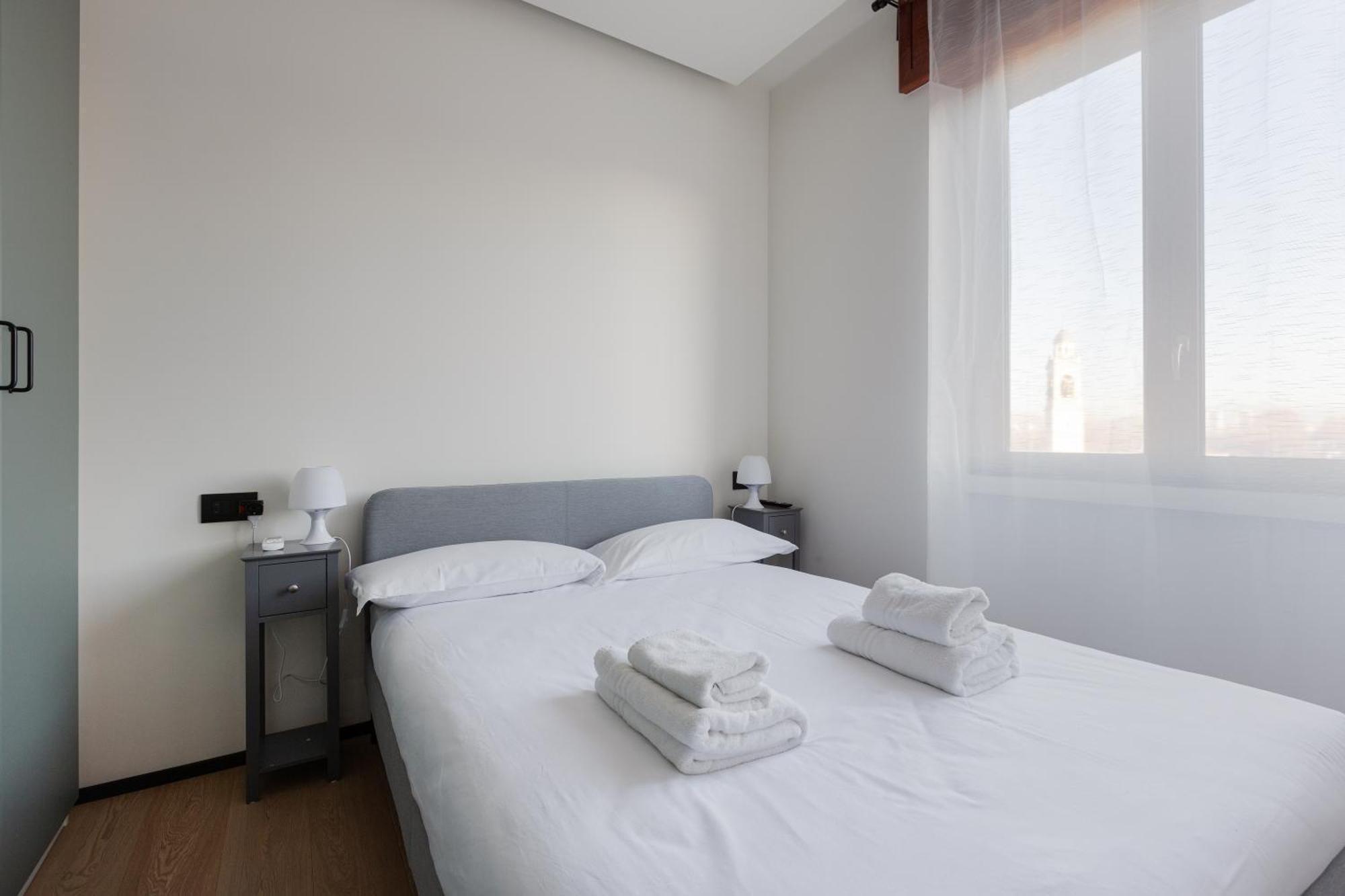 Renovated Apts * Milano