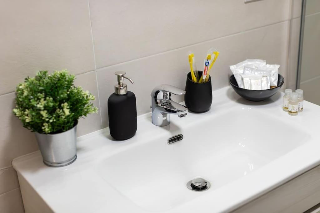 Appartamento Three-suite With Free Netflix And Fast Wifi