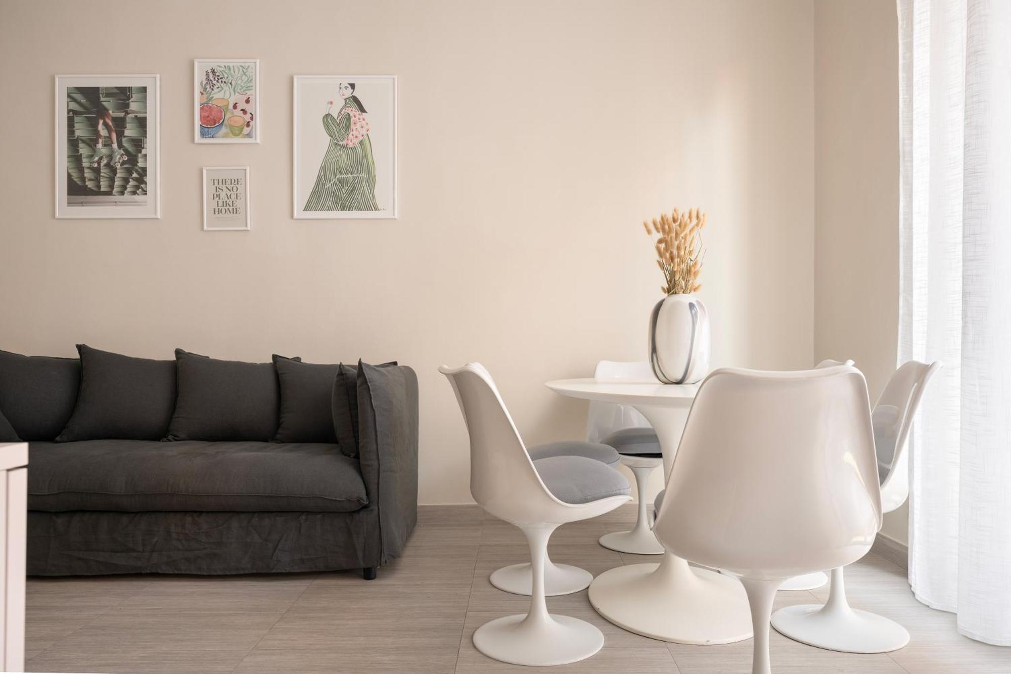 Santa Tecla Living Carnaghi 14 Leilighet