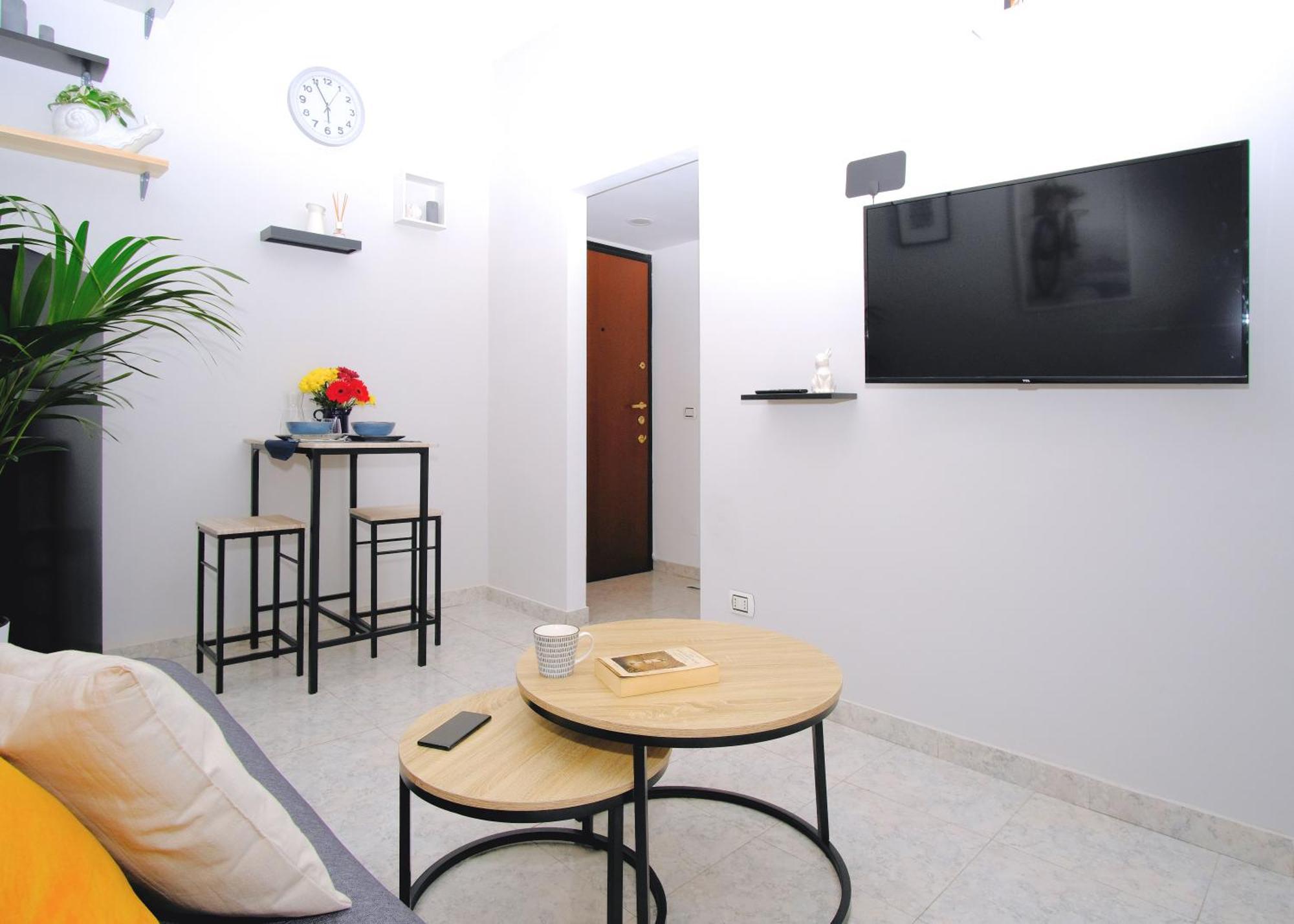 10 Min Duomo Free Parking Wifi Ac Mailand