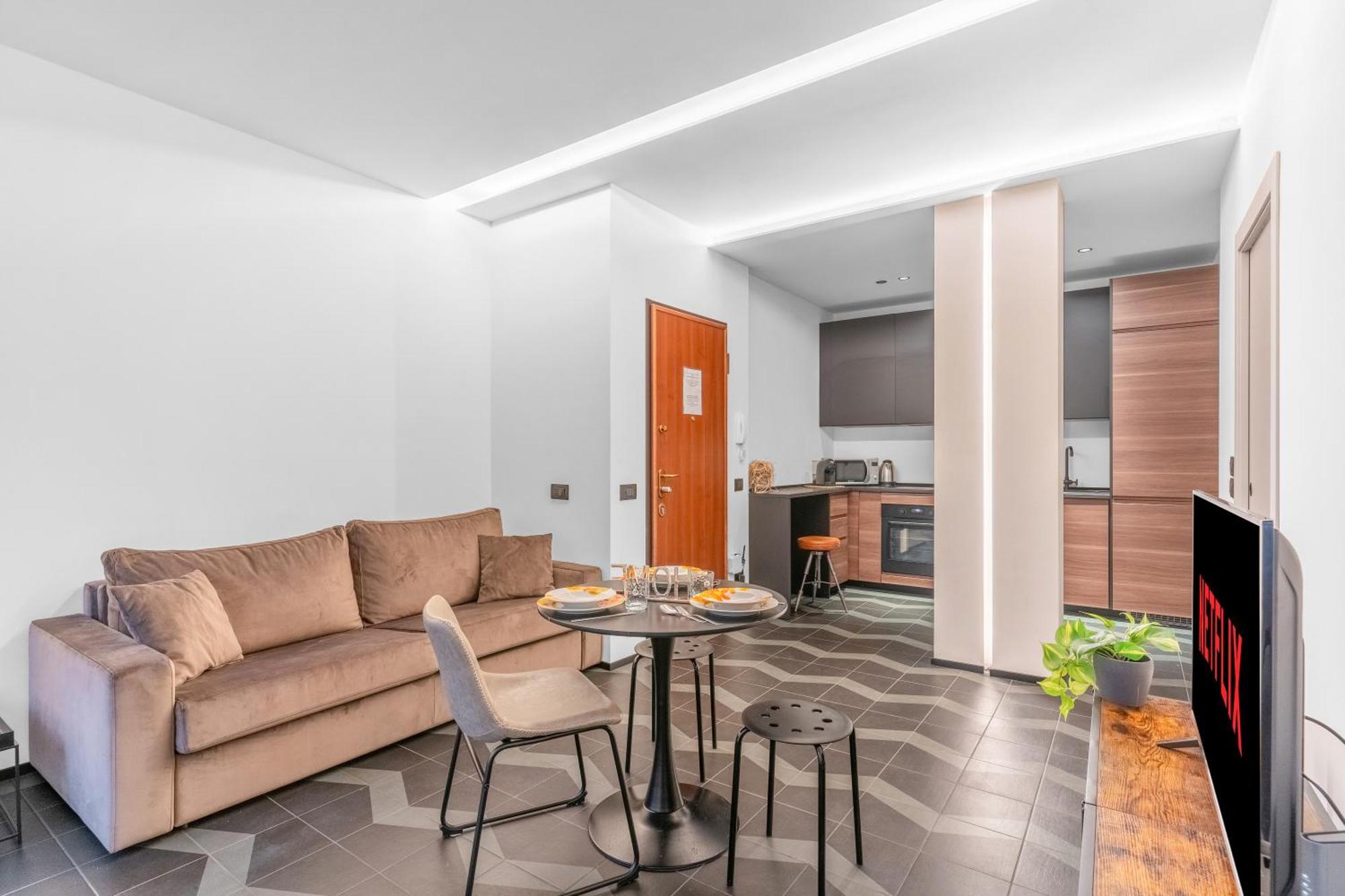Arq14 - Duomo-loreto - Romantic * Milan