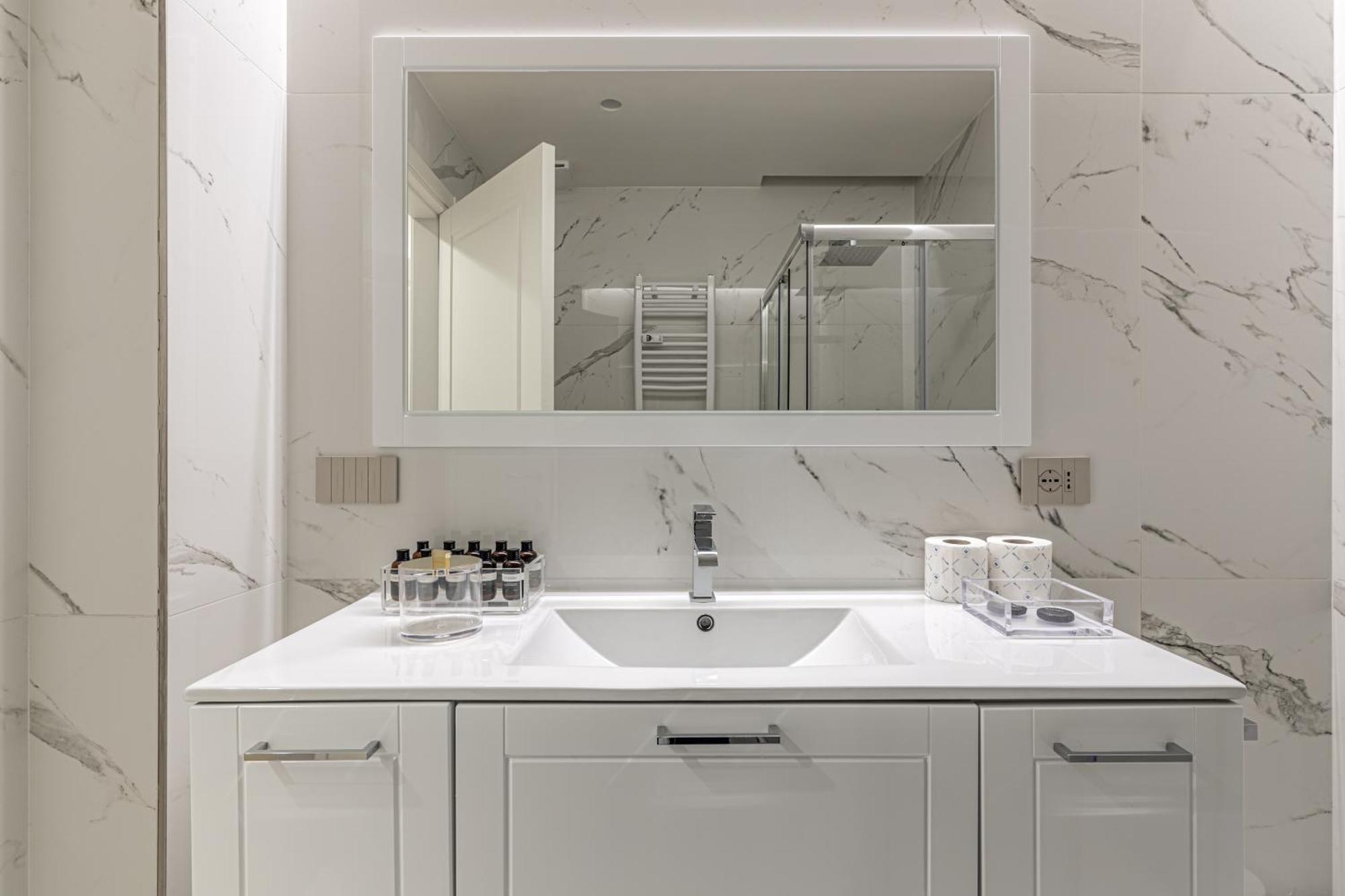 Montenapoleone - Charming Appartamento *