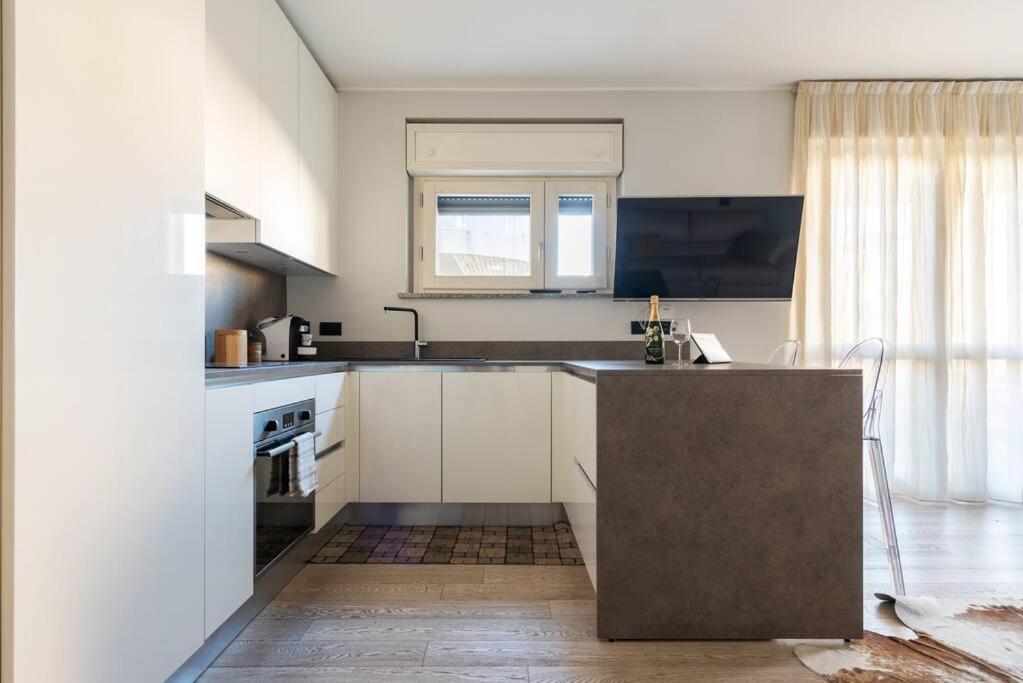 Bezzi Flexyrent A.c. Wifi Apartment Mailand