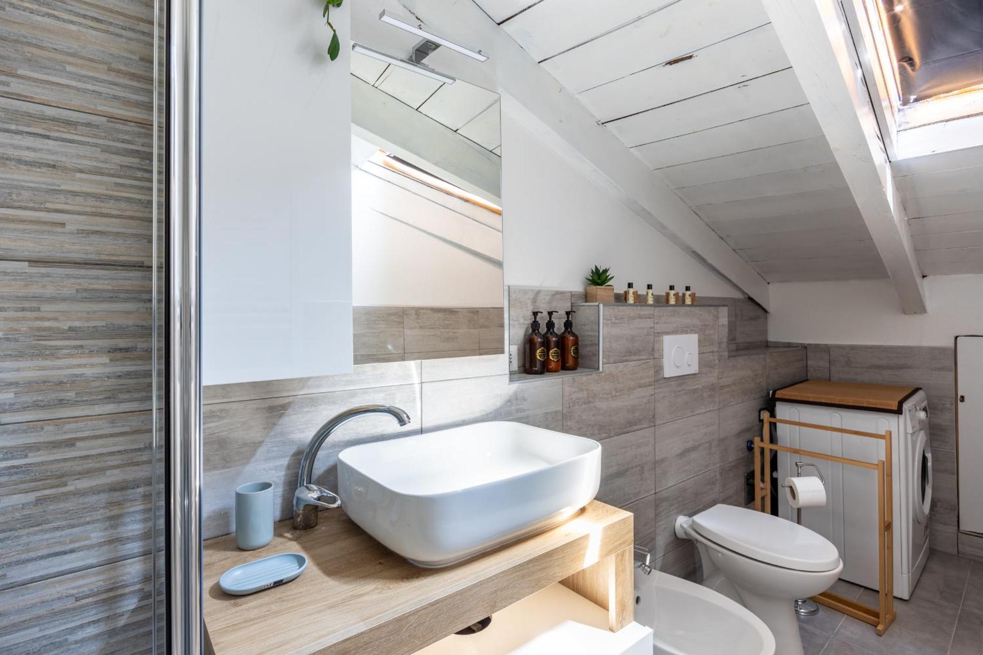 Free Parking Tiny House Wifi Netflix 15 Minuti Dal Duomo Appartamento Milano