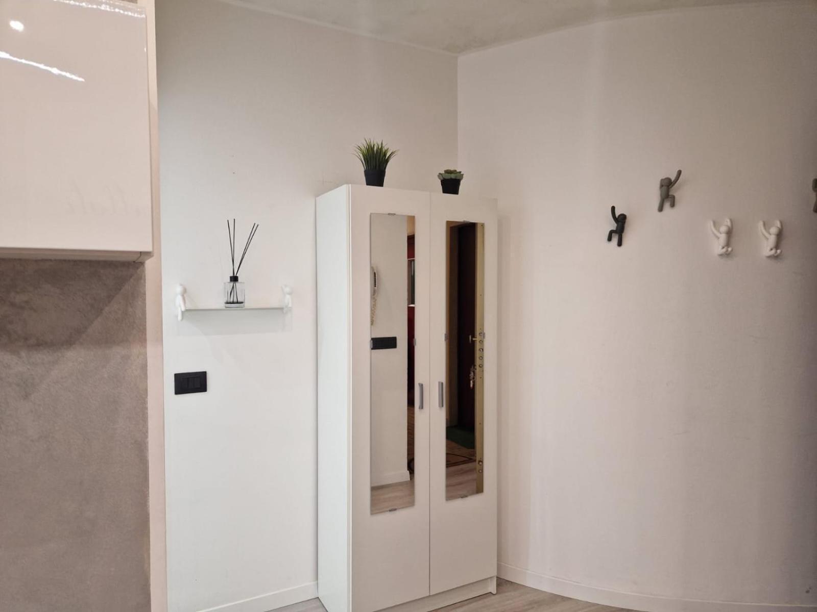 N&ghomesweethome Monet Elegante - Affari Leilighet Milano