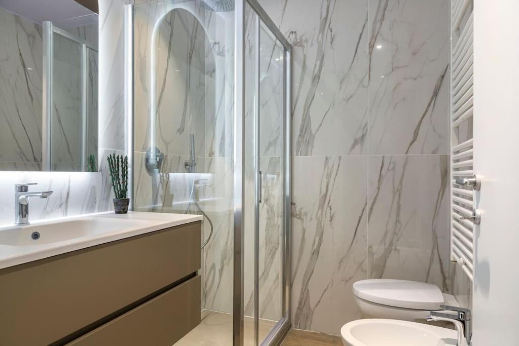 Duomo Center Two-room Design- Private Gym - Metro Lejlighed