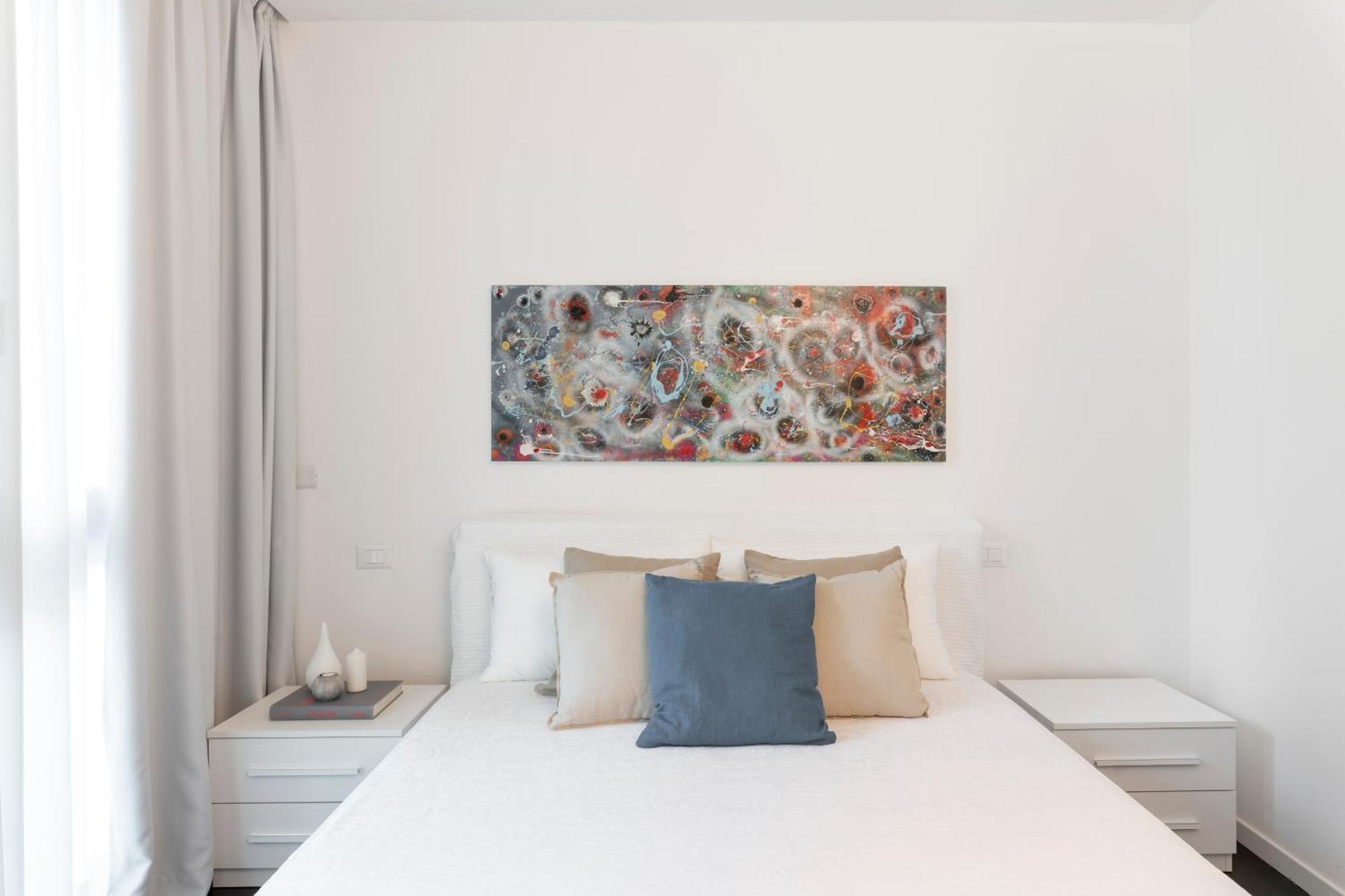 Santa Tecla Living Volturno 33 Milan