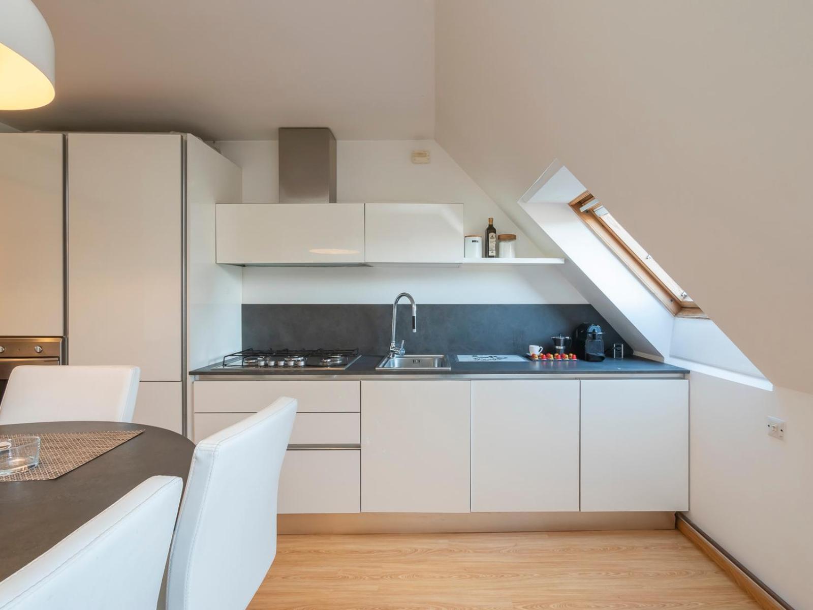Xenia - Luxury & Elegant Penthouse In Life * Milano