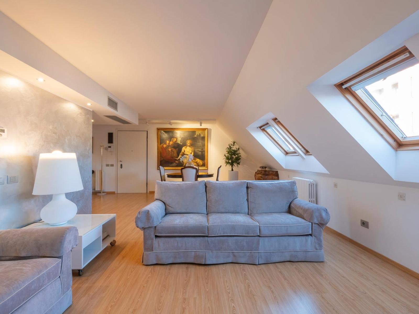 Xenia - Luxury & Elegant Penthouse In Life Milano