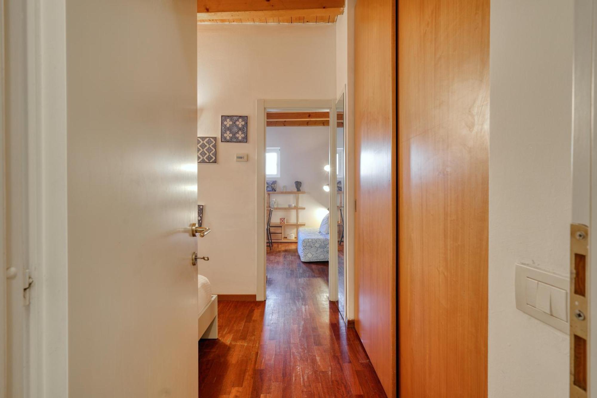 Joivy Welcoming Flat With Balcony Next To Naviglio Grande Appartamento