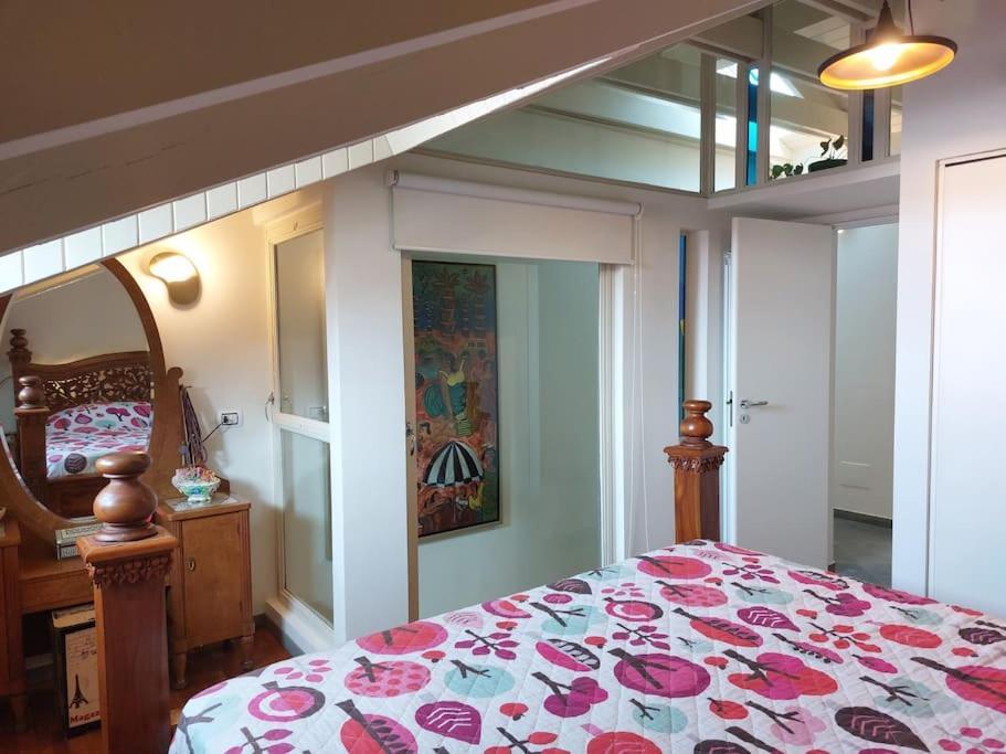 The Painter House On The River Apartment