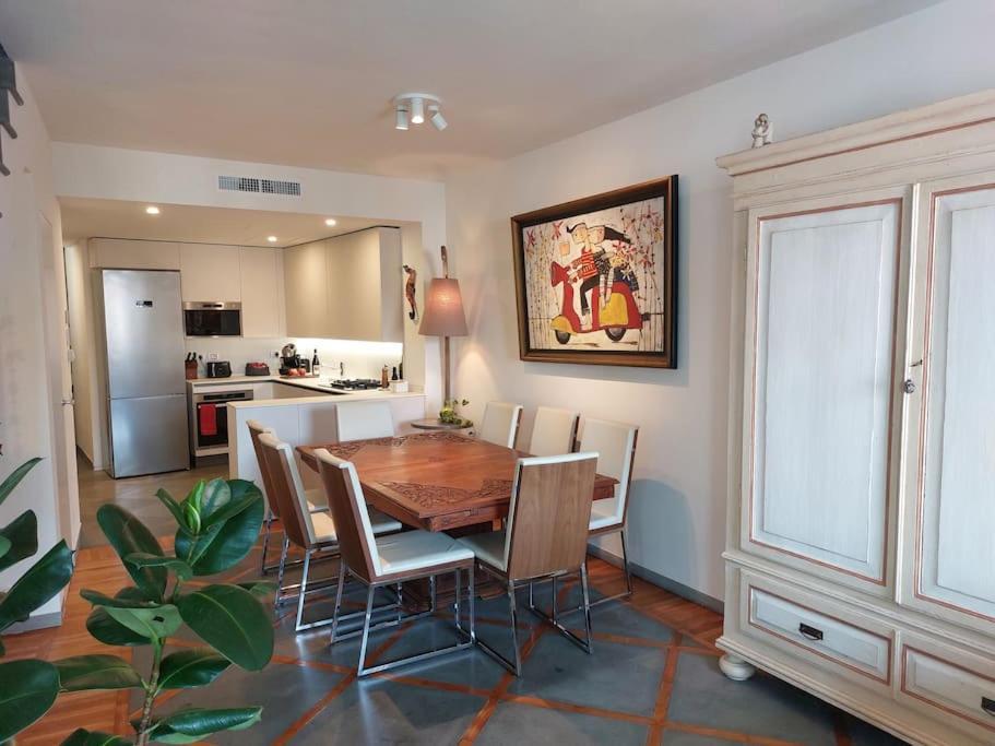 The Painter House On The River Apartment *