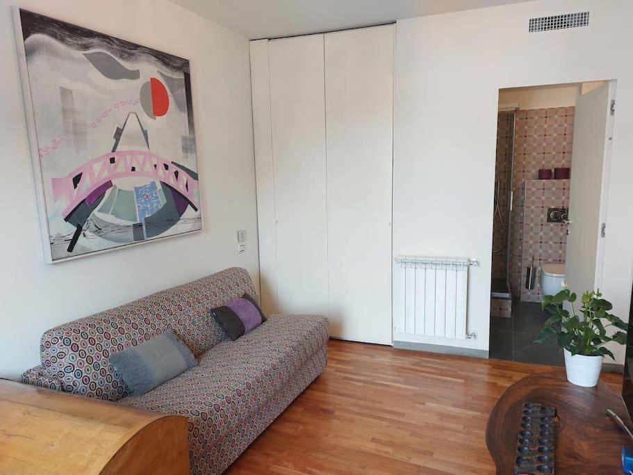 Apartment The Painter House On The River Milan
