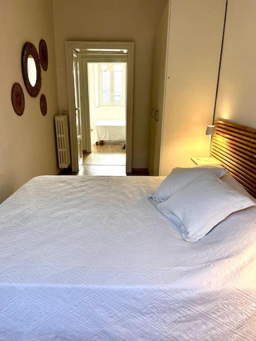 Elegante In Centro Apartment *