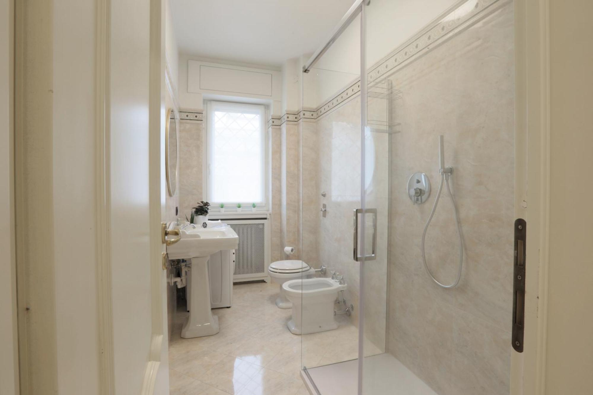 Lejlighed New Modern Flat 10 Minutes Walk From Station Milano