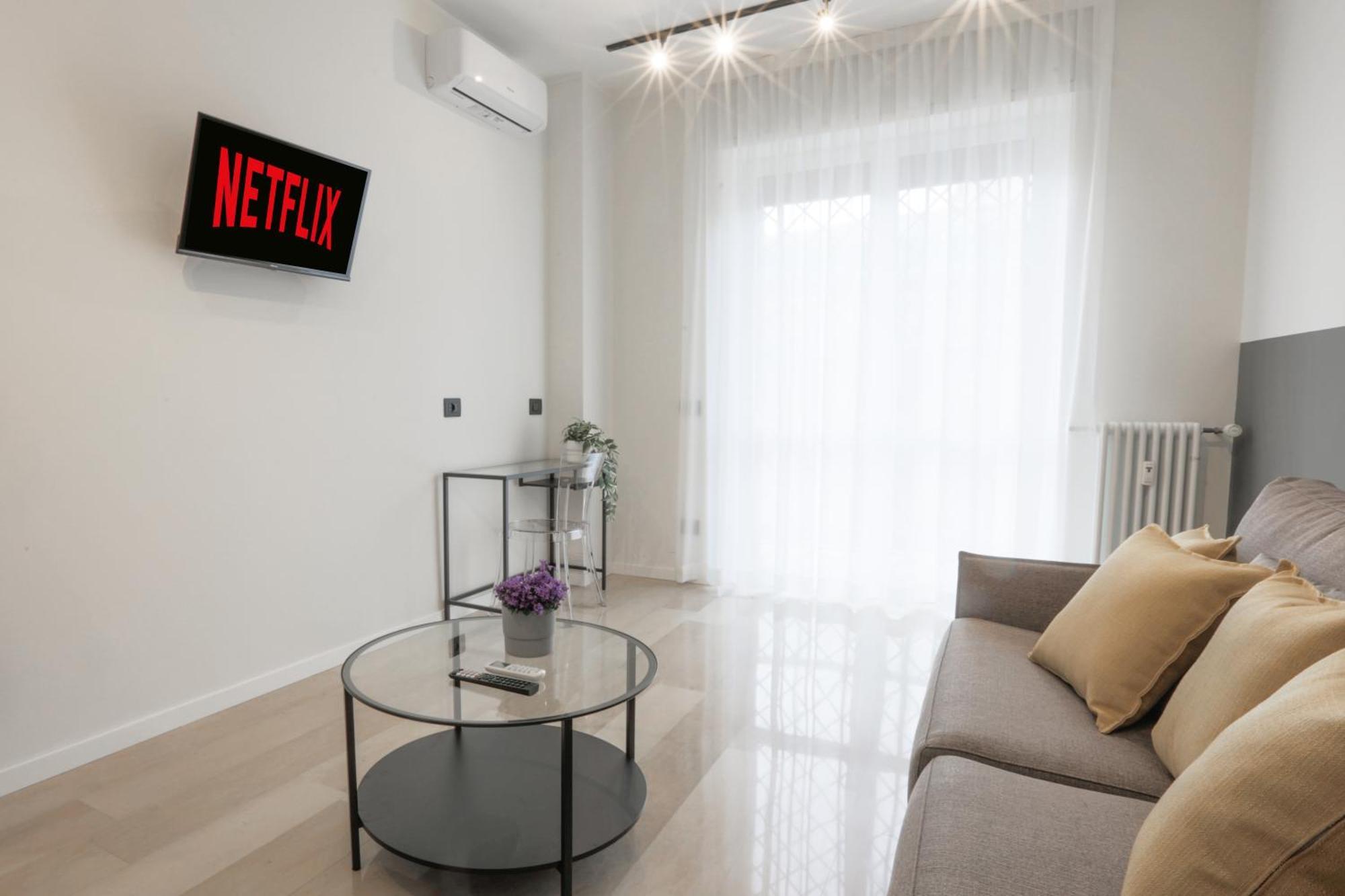 New Modern Flat 10 Minutes Walk From Station Lejlighed Milano