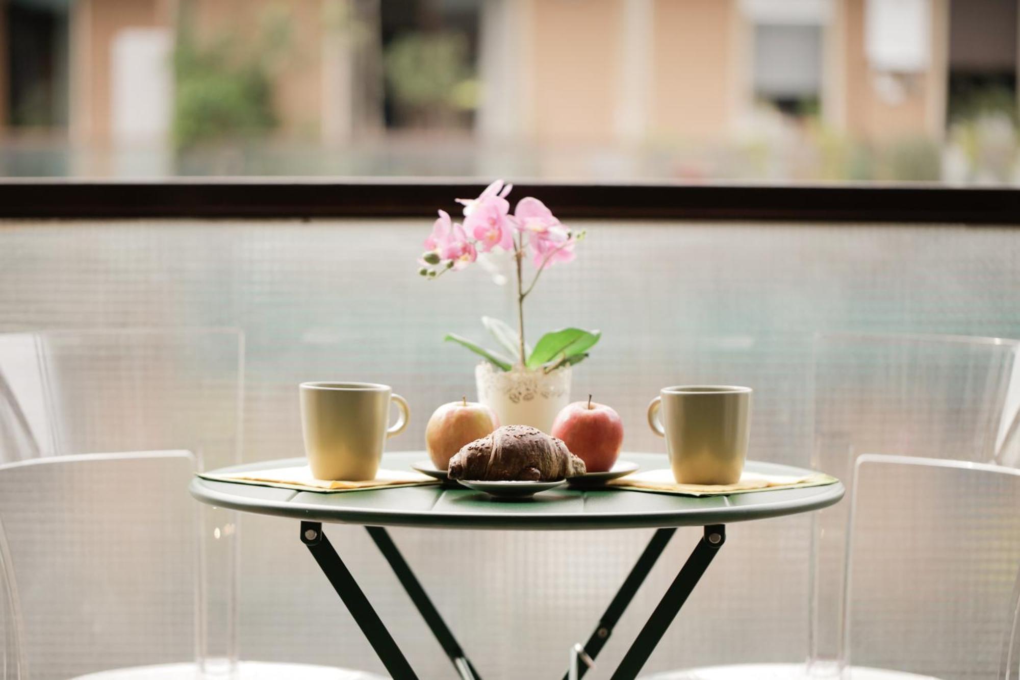 Lejlighed New Modern Flat 10 Minutes Walk From Station Milano