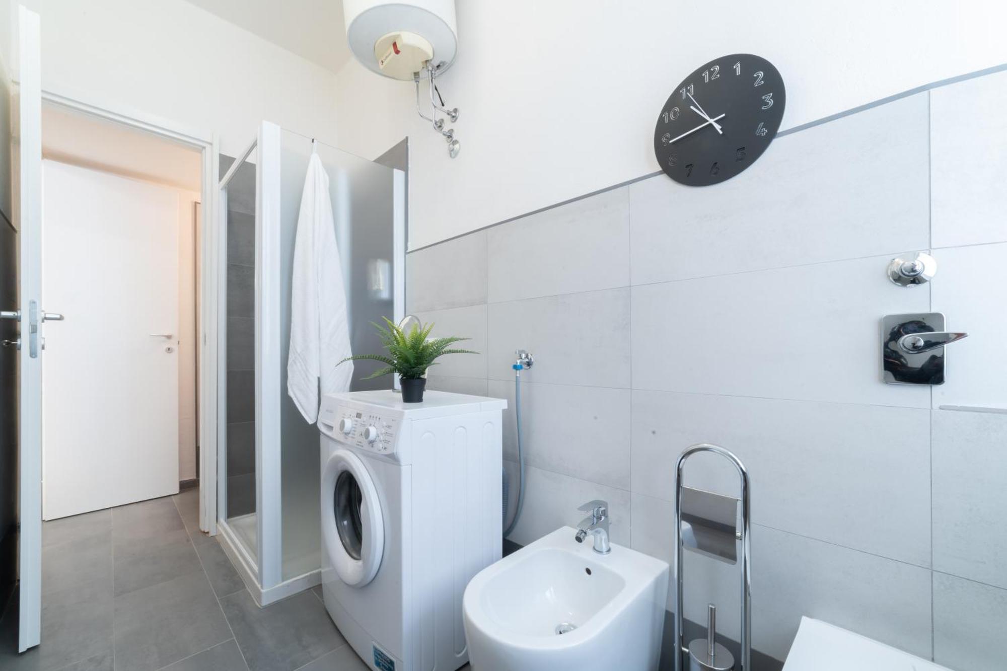 Appartamento Citylife-centro, Amazing New Apt With Wifi & Ac