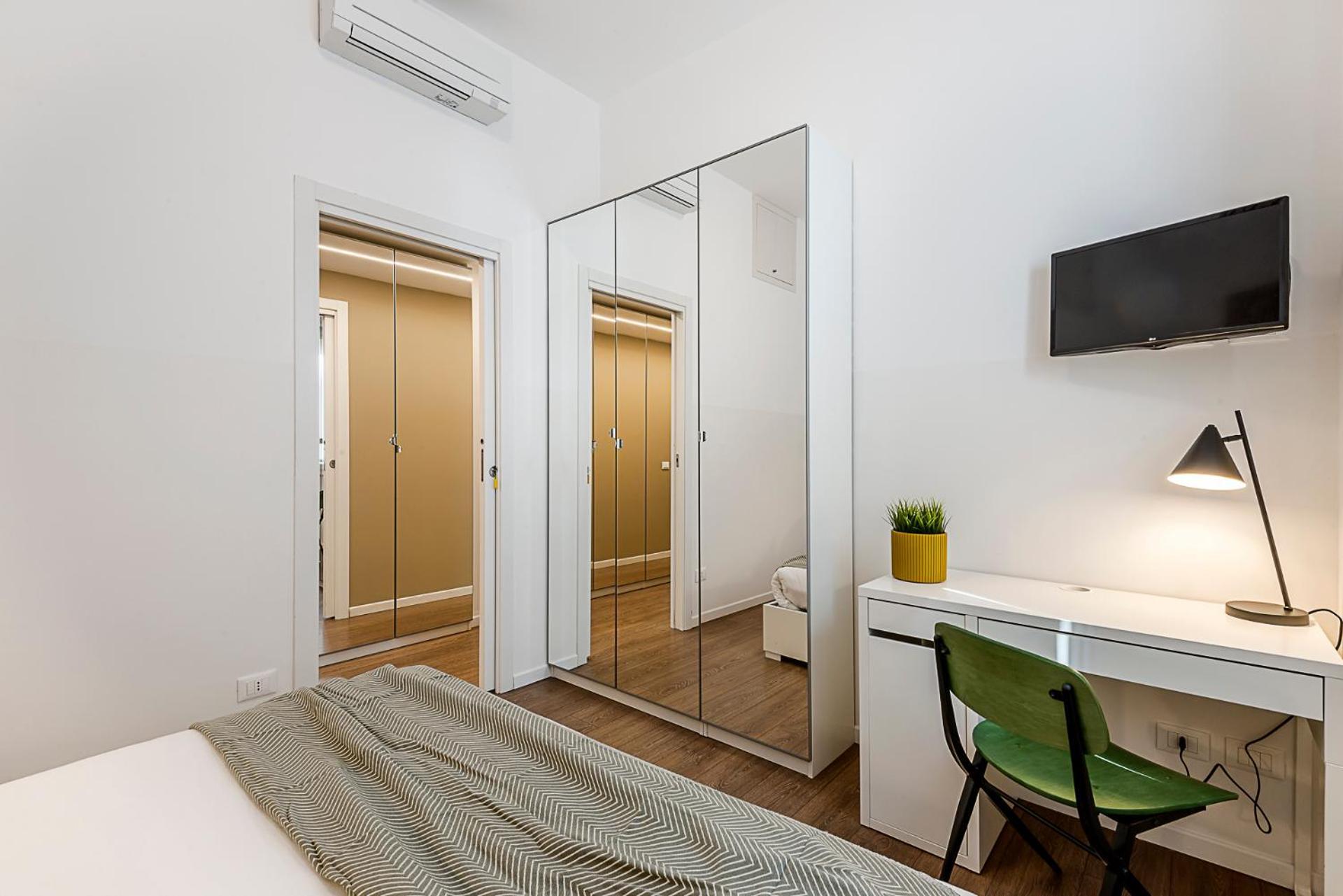 Stayeasy Petrella21 - 4 Bedrooms, 3 Baths - Station * Milano