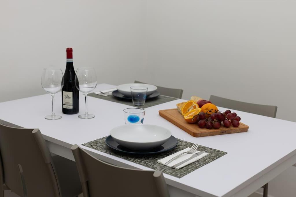 Deluxe With Free Wifi And Netflix Appartamento
