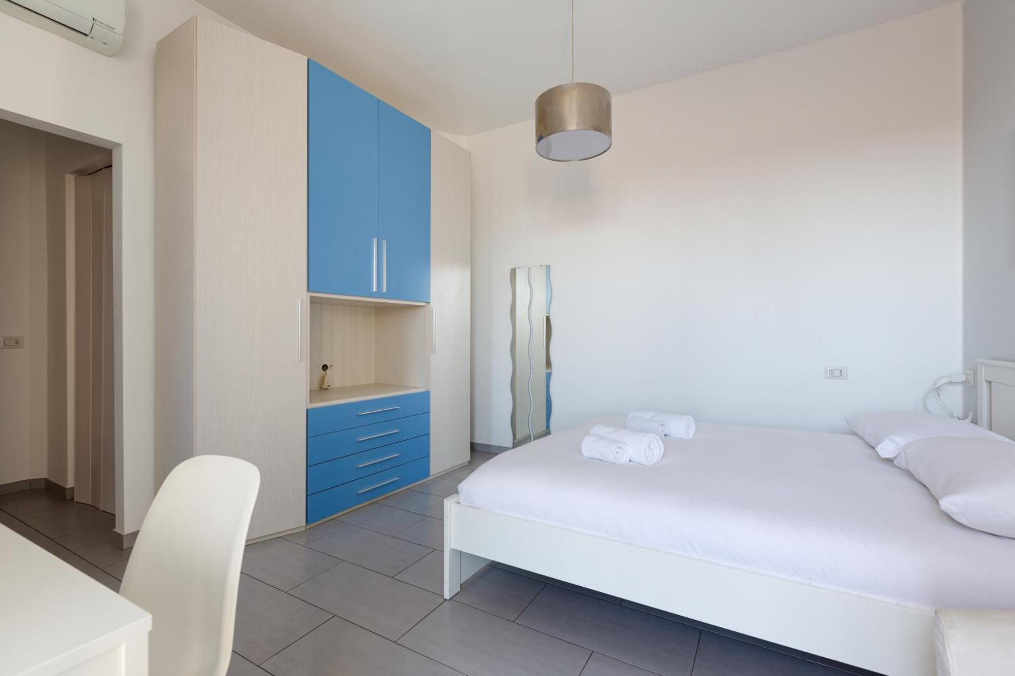 Appartamento Bande Nere Mm1 - Modern With Balcony!