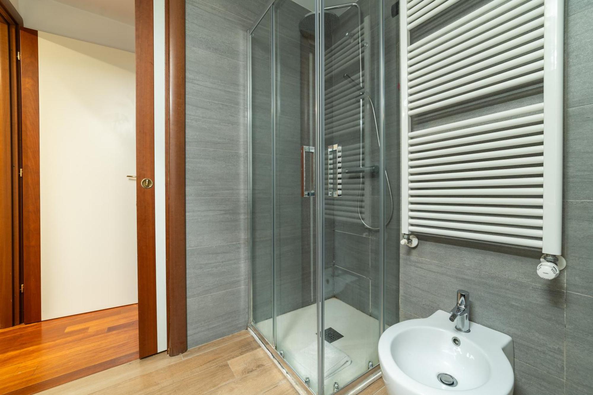 Luxury & Cozy 90 Sqm Flat Facing “bosco Verticale” Milano