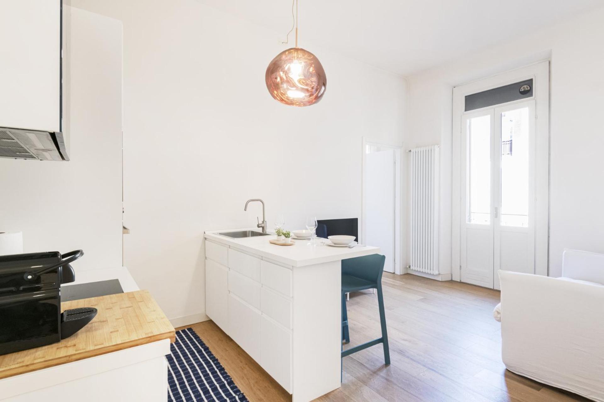 Easylife-luminoso In Zona Garibaldifs Milaan