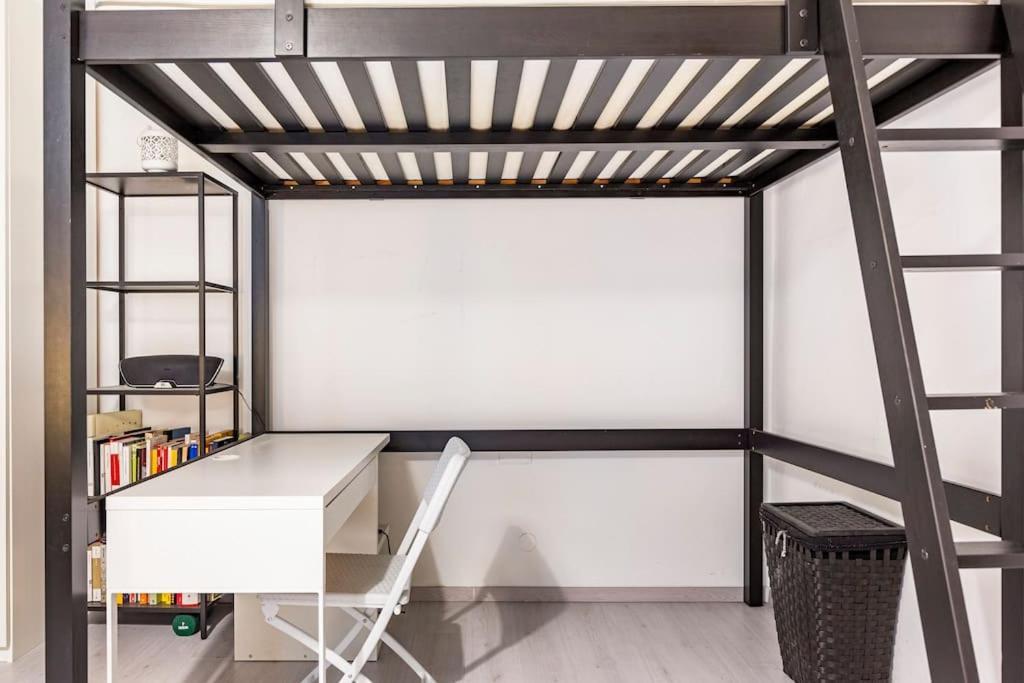 12 Minutes From Duomo - Modern Loft Milan