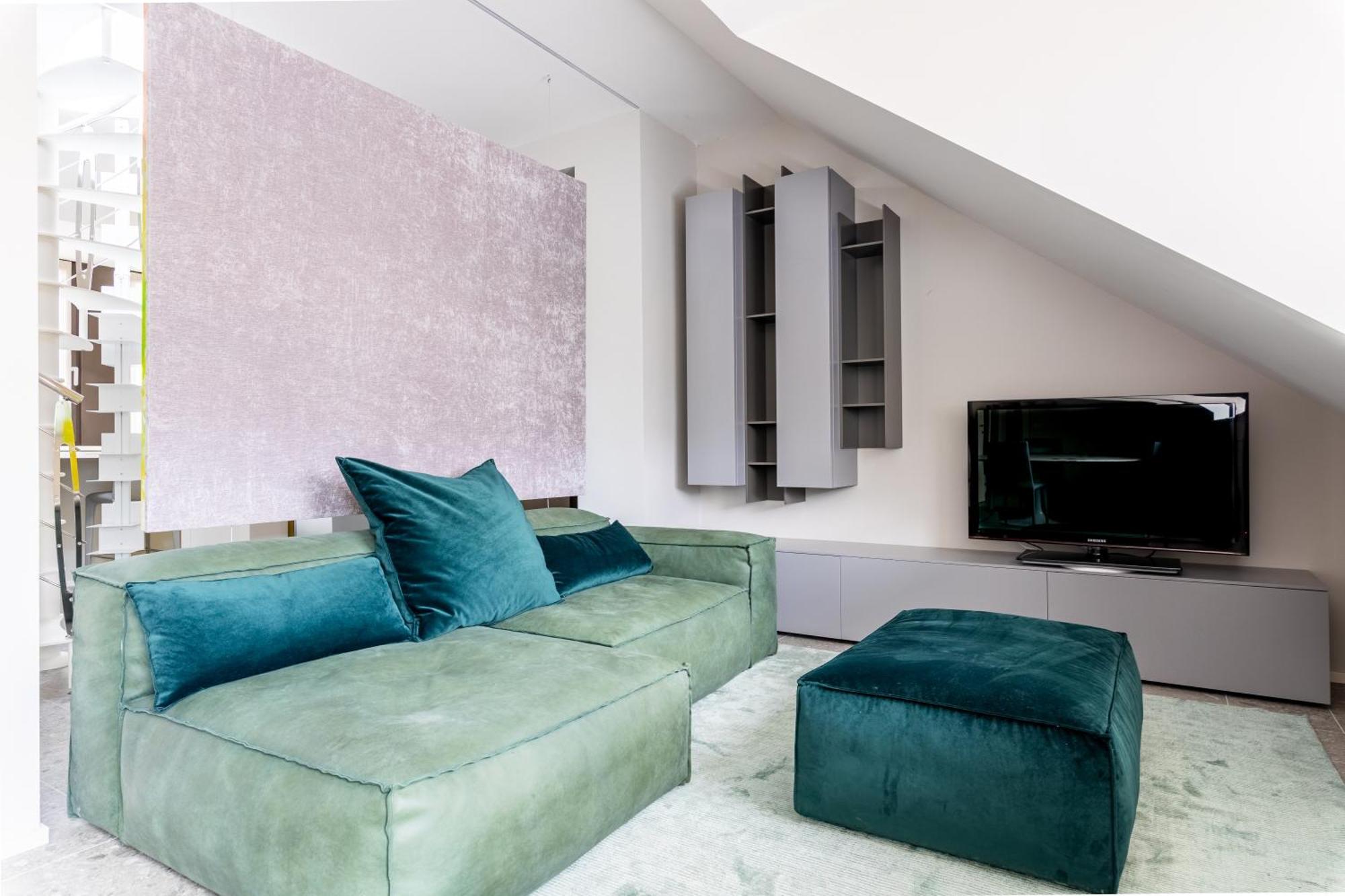 Apartment Nj & San Pietro All'orto 6 *