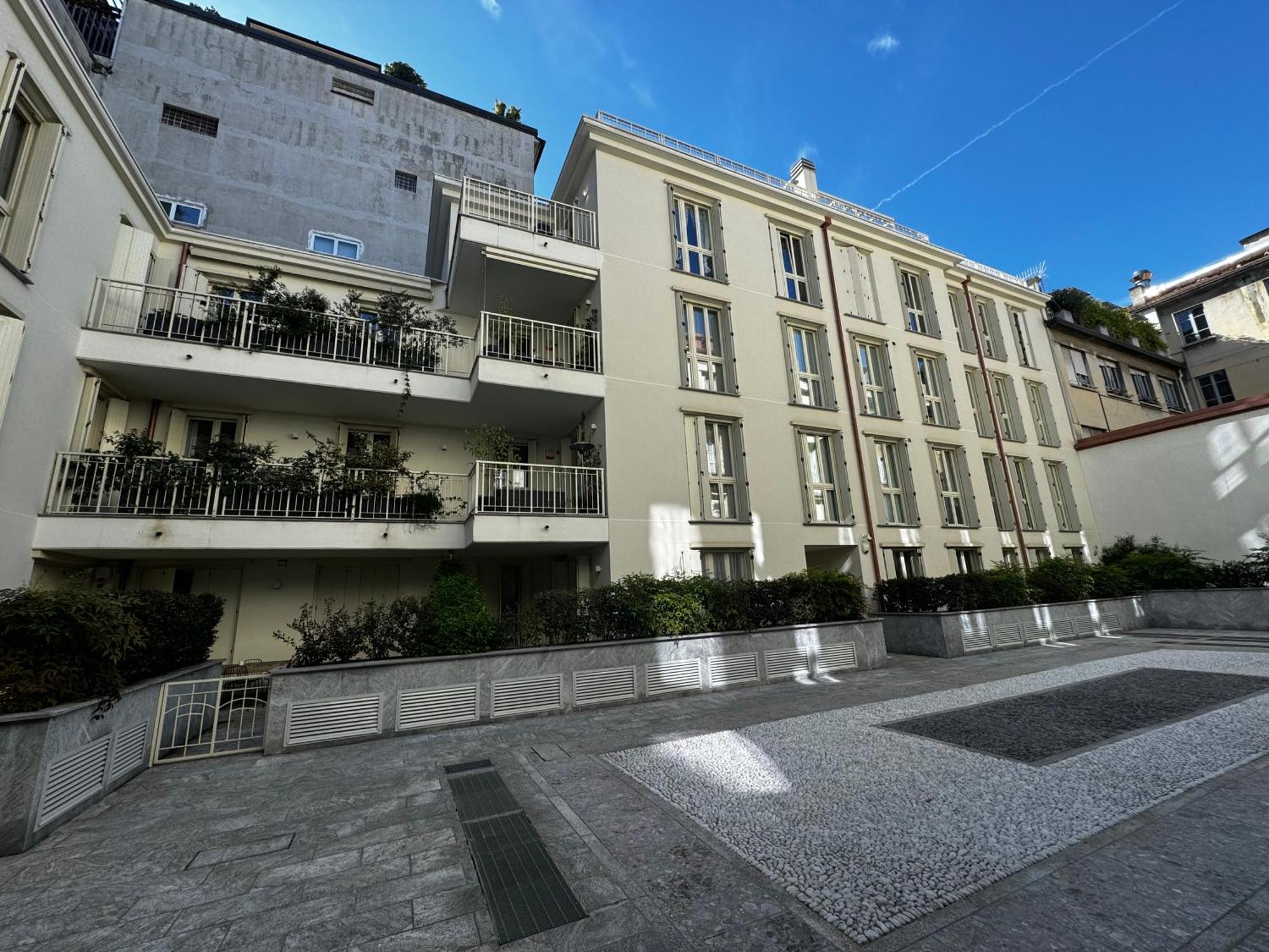 Regina In Melegnano - Wifi, Breakfast Box And Terrace * Milaan