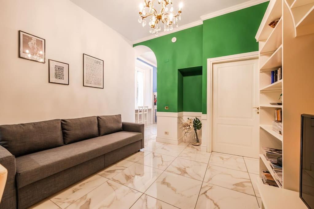 Apartment Centrale's Nest - Elegant Close To Station *