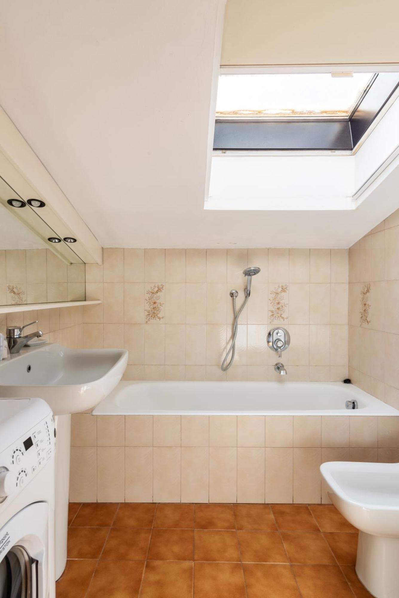 Elegante Bilocale Con Postazione Lavoro San Babila Apartment Milan